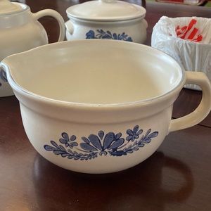 Vintage Pfaltzgraff Yorktowne Batter Bowl